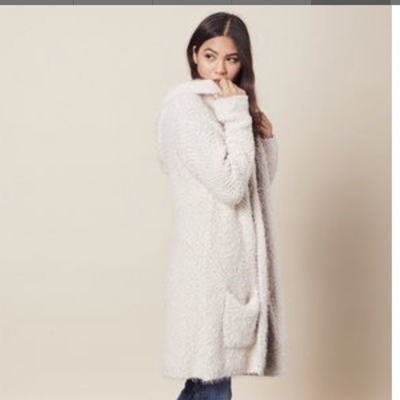 Love Stitch Sweaters - Lovestitch m/l cream cardigan with hood sweater